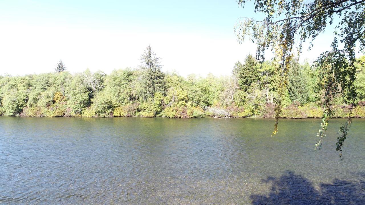 Chateau Riverside Campbell River Buitenkant foto